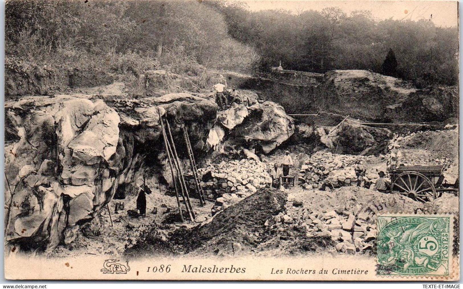 45 MALESHERBES - Les Rochers Du Cimetiere  - Malesherbes