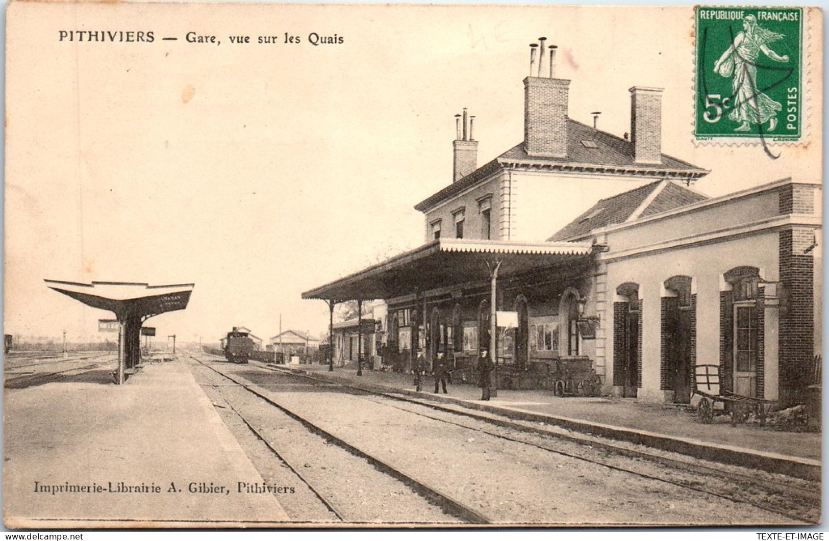 45 PITHIVIERS - Gare, Vue Sur Les Quais  - Pithiviers