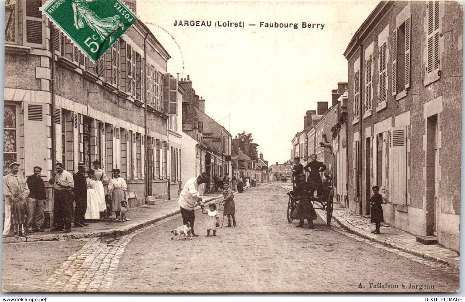 45 JARGEAU - Faubourg Berry.  - Jargeau