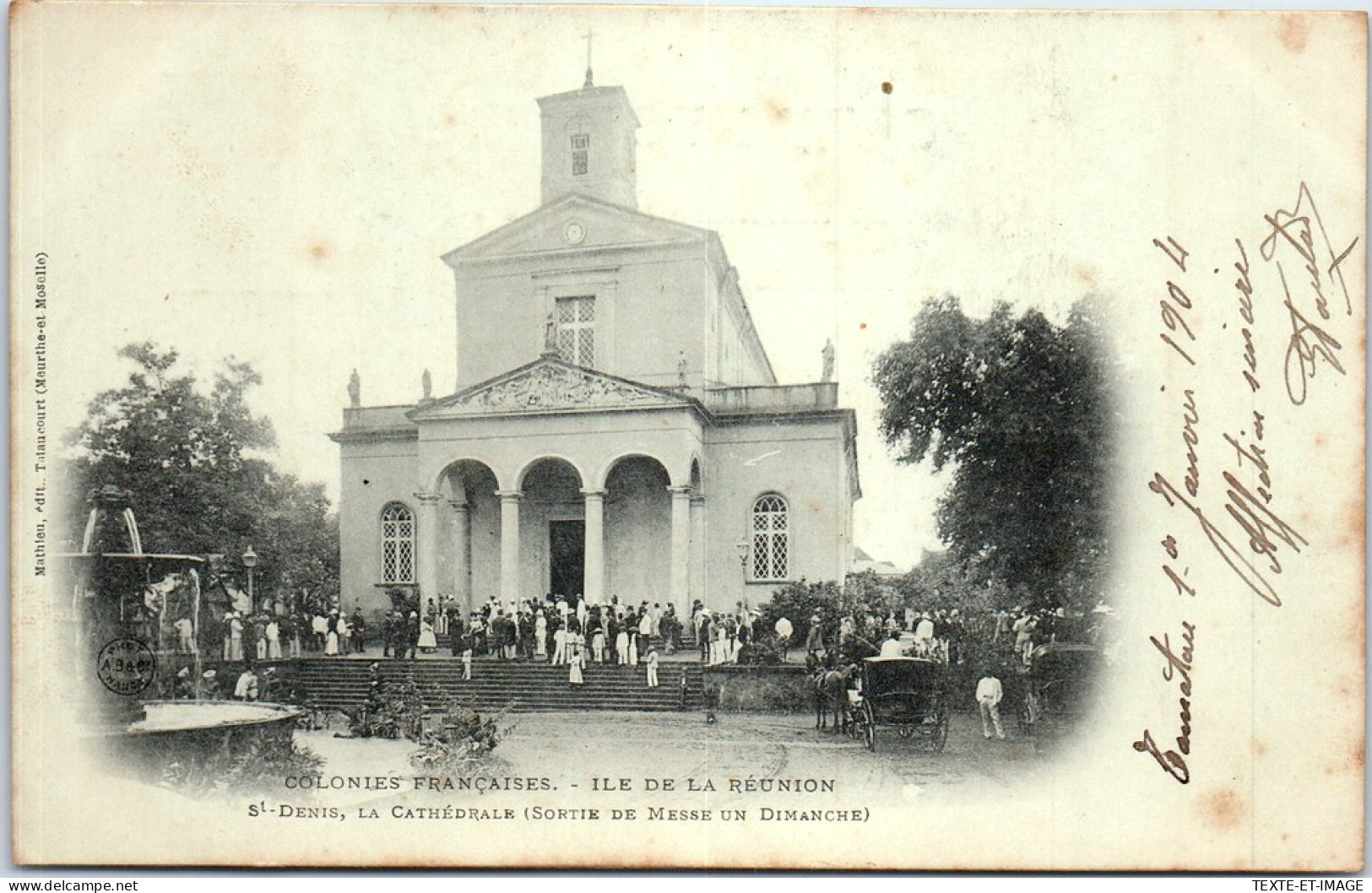 974 SAINT DENIS - Sortie De La Messe Le Dimanche  - Autres & Non Classés