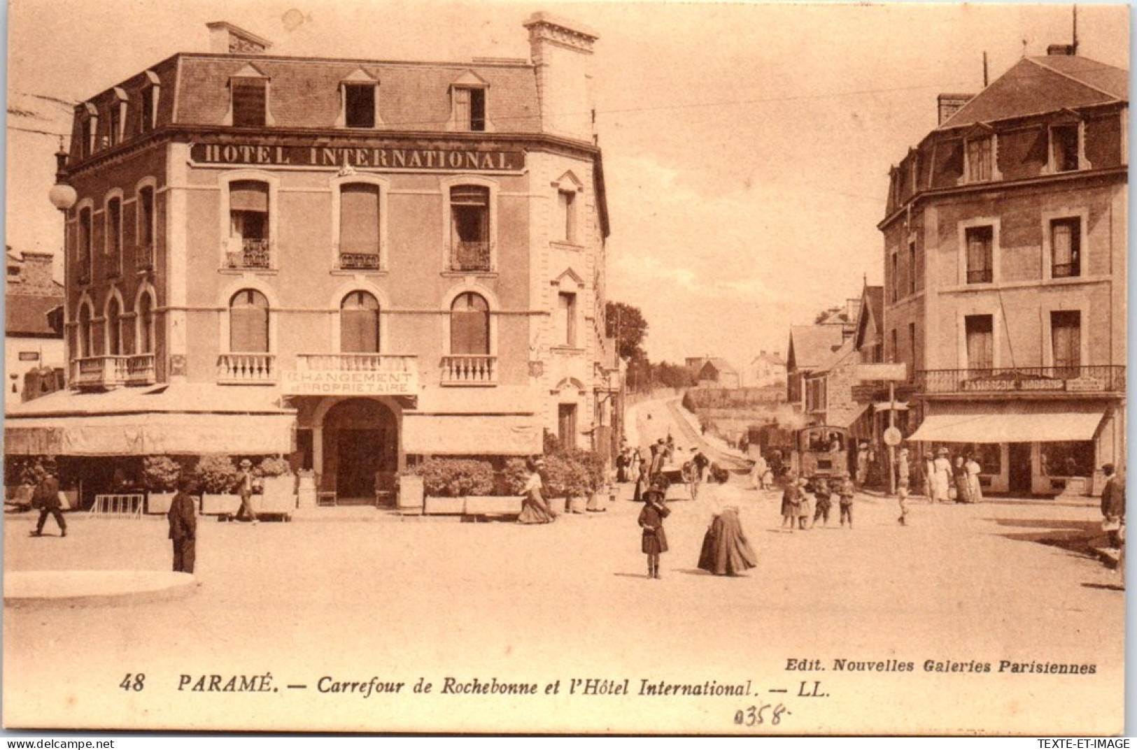 35 PARAME - Carrefour De Rochebonne & Hotel  - Parame