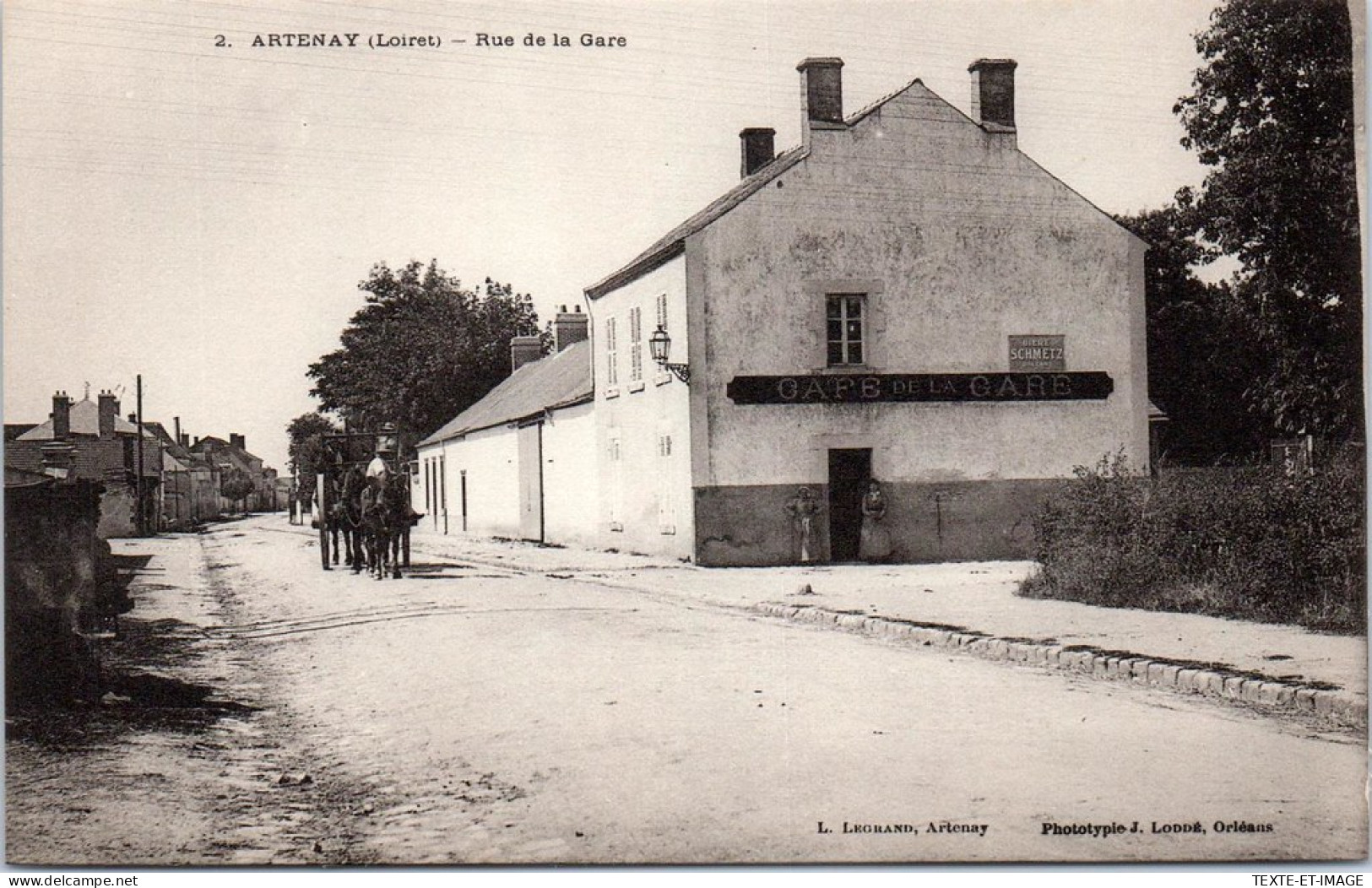 45 ARTENAY - La Rue De La Gare.  - Artenay