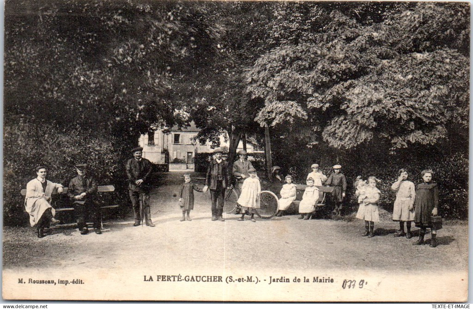77 LA FERTE GAUCHER - Jardin De La Mairie. - La Ferte Gaucher