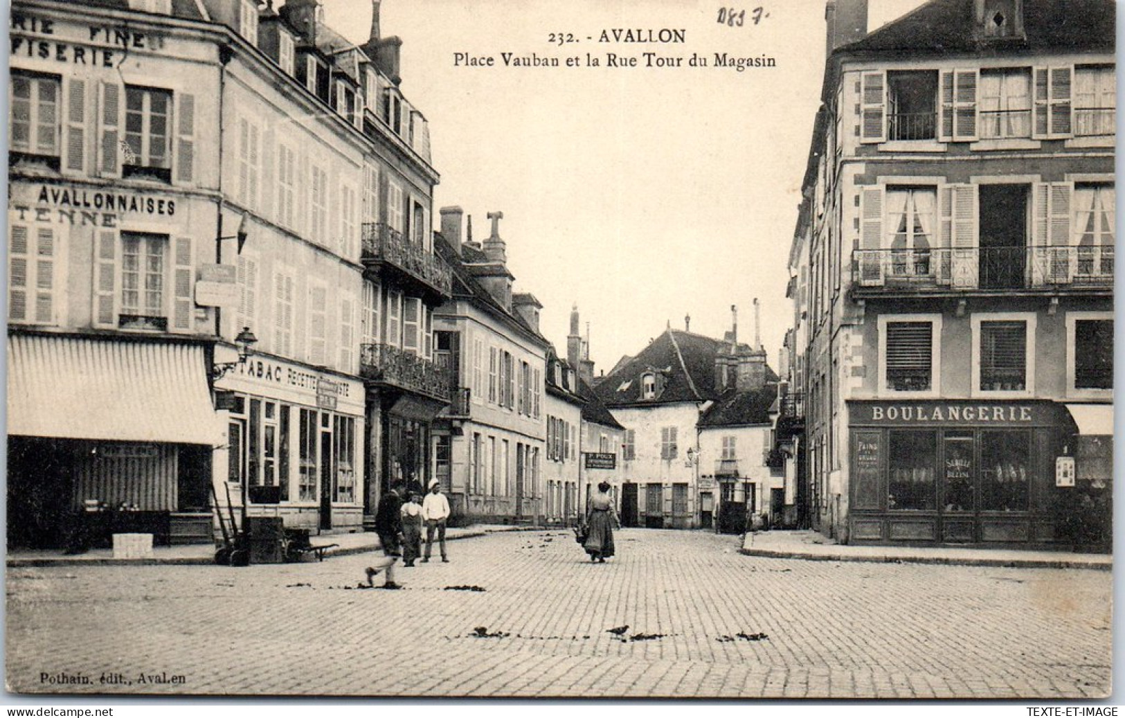 89 AVALLON - Place Vauban & Tour Du Magasin  - Avallon
