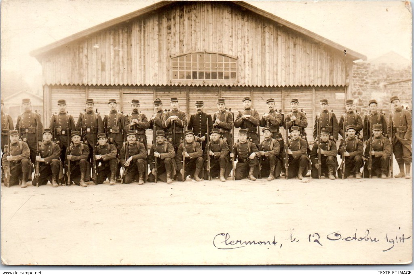 55 CLERMONT EN ARGONNE - Groupe De Soldats 12.00.10.1917 - Clermont En Argonne