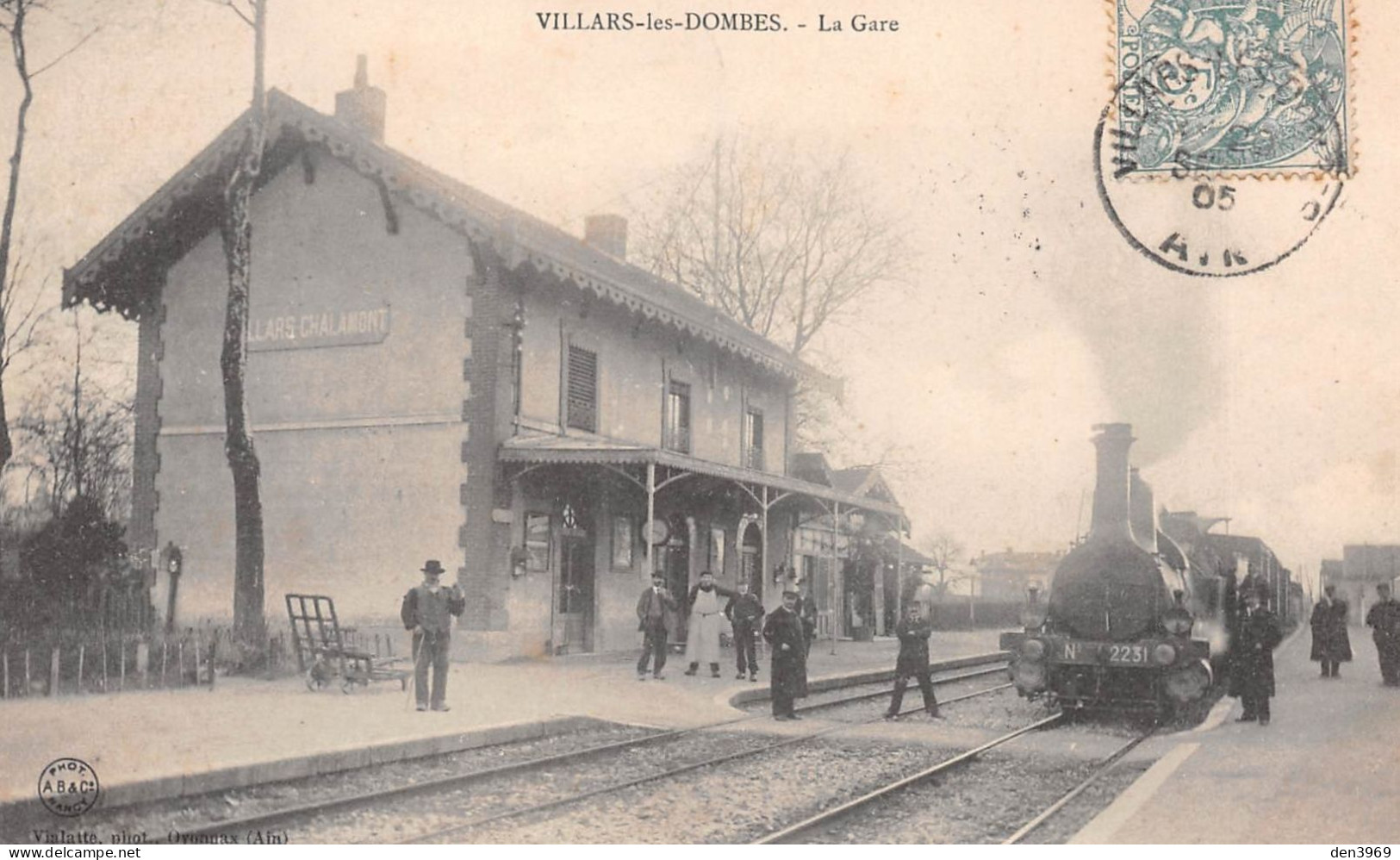 VILLARS-les-DOMBES (Ain) - La Gare Avec Train - Locomotive - Voyagé 1905 (2 Scans) - Villars-les-Dombes