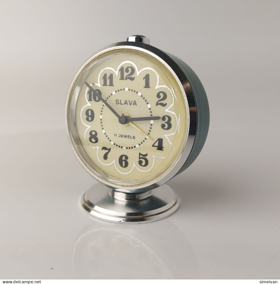 Vintage Mechanical Alarm Clock Slava 11 Jewels Russian Russia Soviet USSR  #5556 - Sveglie