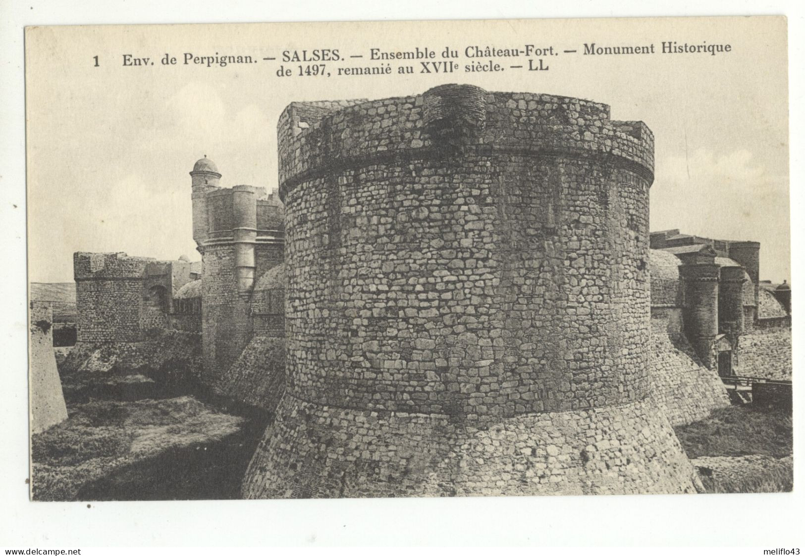 66/CPA - Salses - Ensemble Du Chateau Fort - Salses