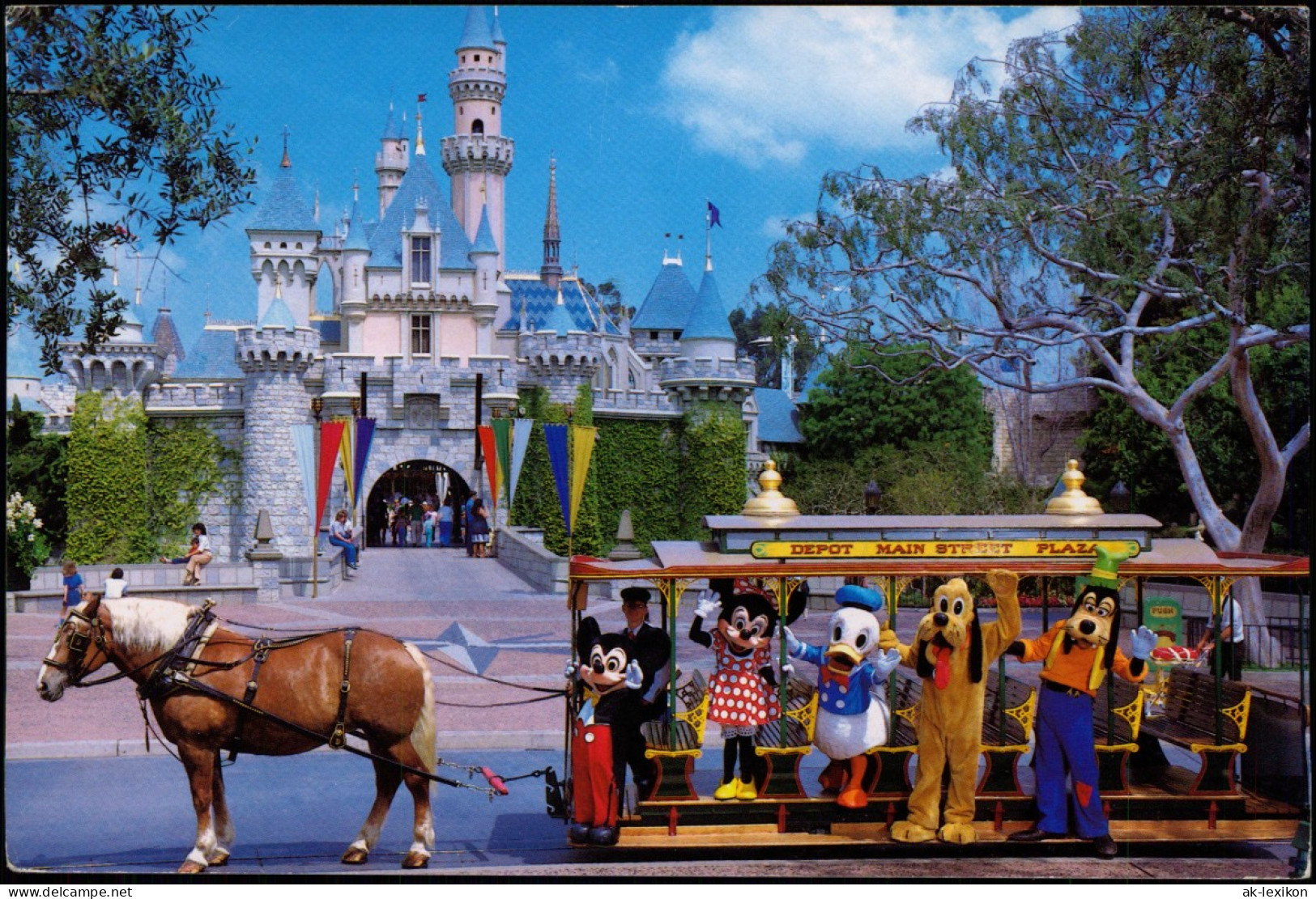 Postcard Anaheim Disneyland SLEEPING BEAUTY CASTLE 1991 - Anaheim