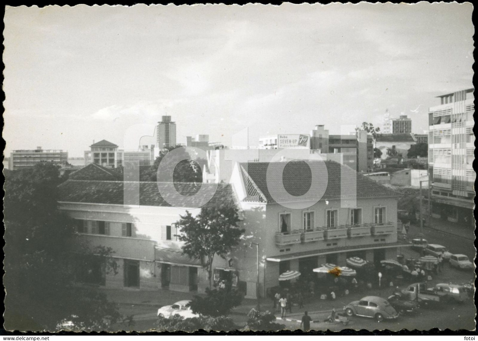 60s REAL PHOTO FOTO LARGO SERPA PINTO LUANDA ANGOLA AFRICA AFRIQUE TRIUMPH SPITFIRE AT45 - Afrique