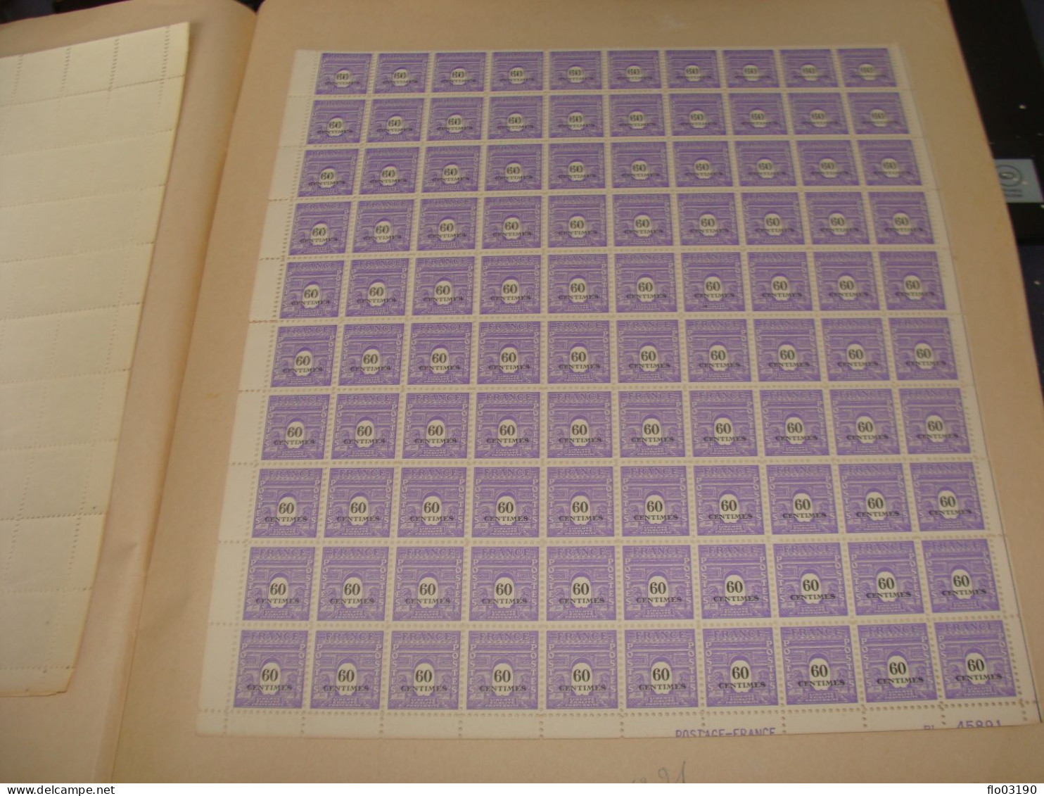 N°  705 En Feuille  De 100 Timbres Entières Neuves - Ganze Bögen