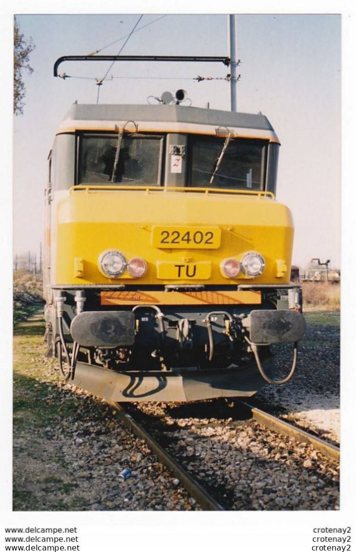 PHOTO Originale TRAINS Wagon Locomotive Electrique BB 22402 TU De Face Pour Le Tunnel Sous La Manche Non Datée - Trains