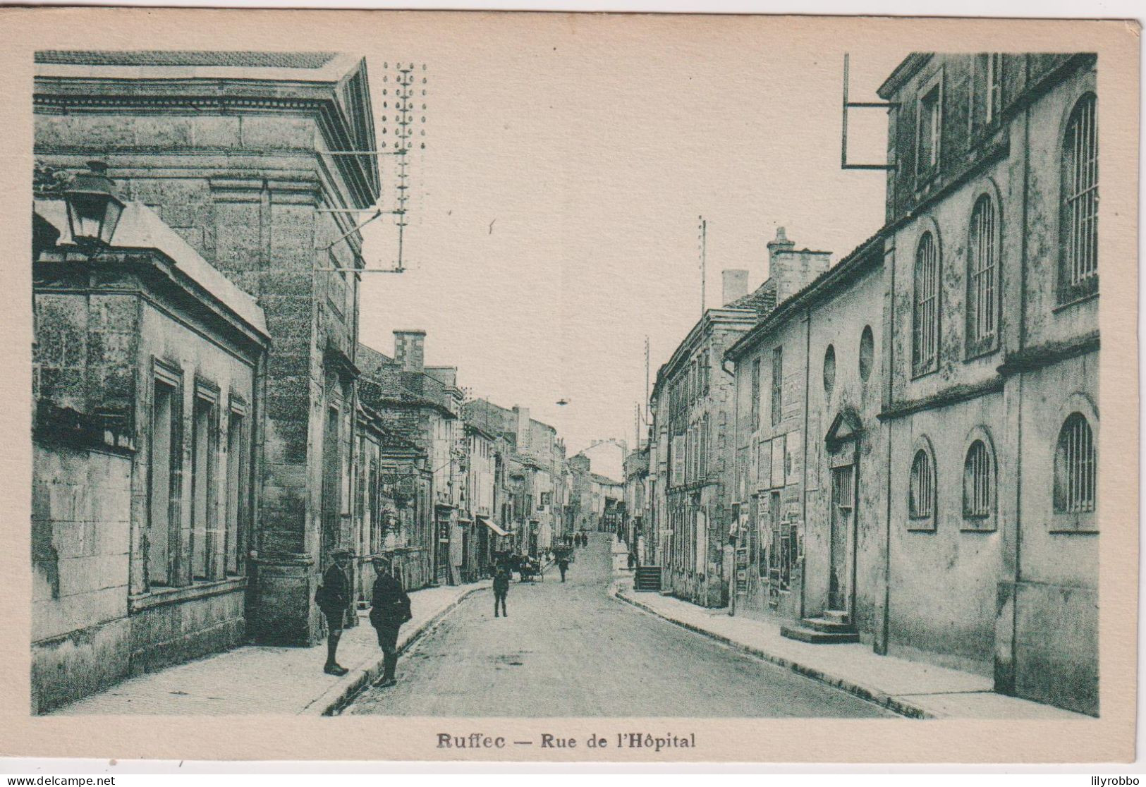 FRANCE - RUFFEC. Rue De L'Hopital - Ruffec