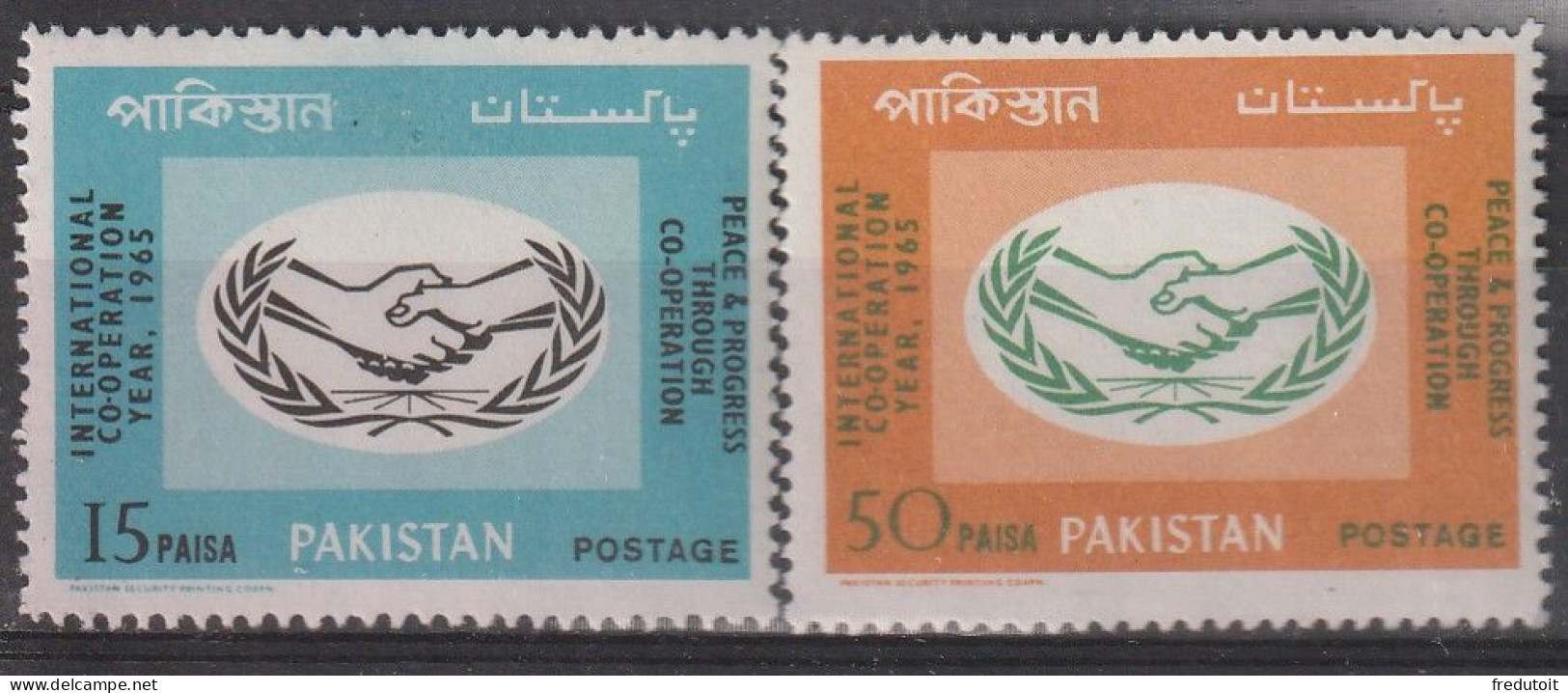 PAKISTAN - N°213/4 ** (1965) Coopération Internationale - Pakistan