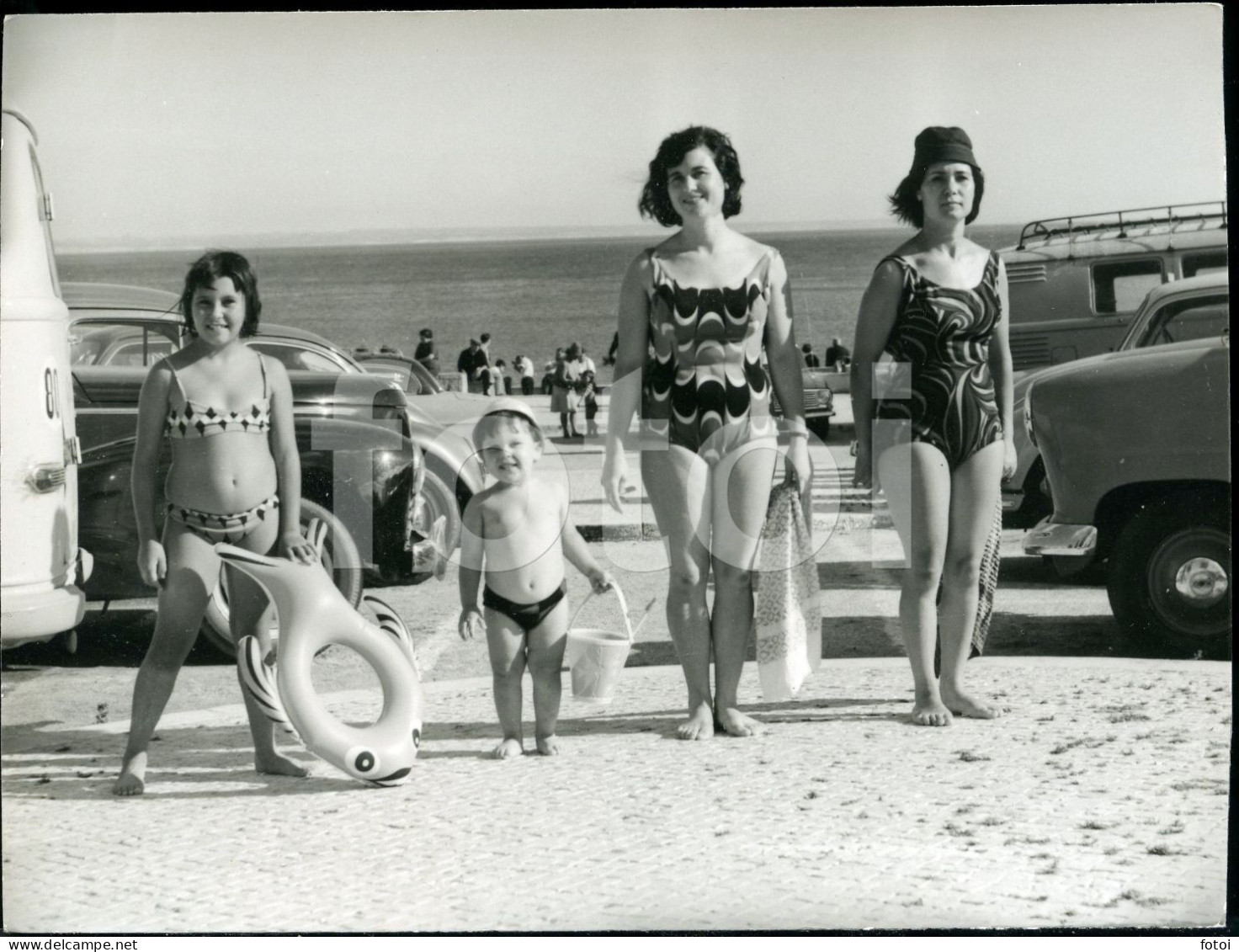 3 PHOTOS SET 1969 REAL PHOTO FOTO SWIMSUIT MAILLOT FEMME WOMAN BIKINI PRAIA DE CARCAVELOS PORTUGAL AT71 PERUTZ FILMS - Voorwerpen