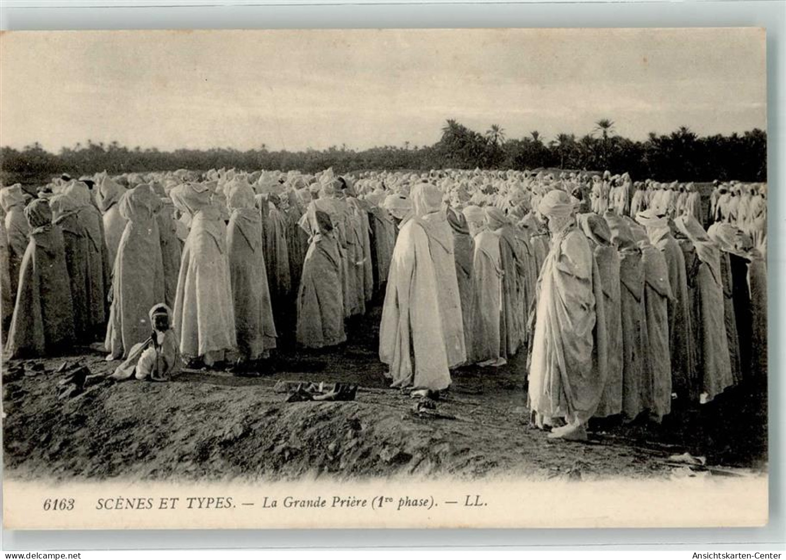 39633207 - Das Grosse Beten Tracht - Tunisia