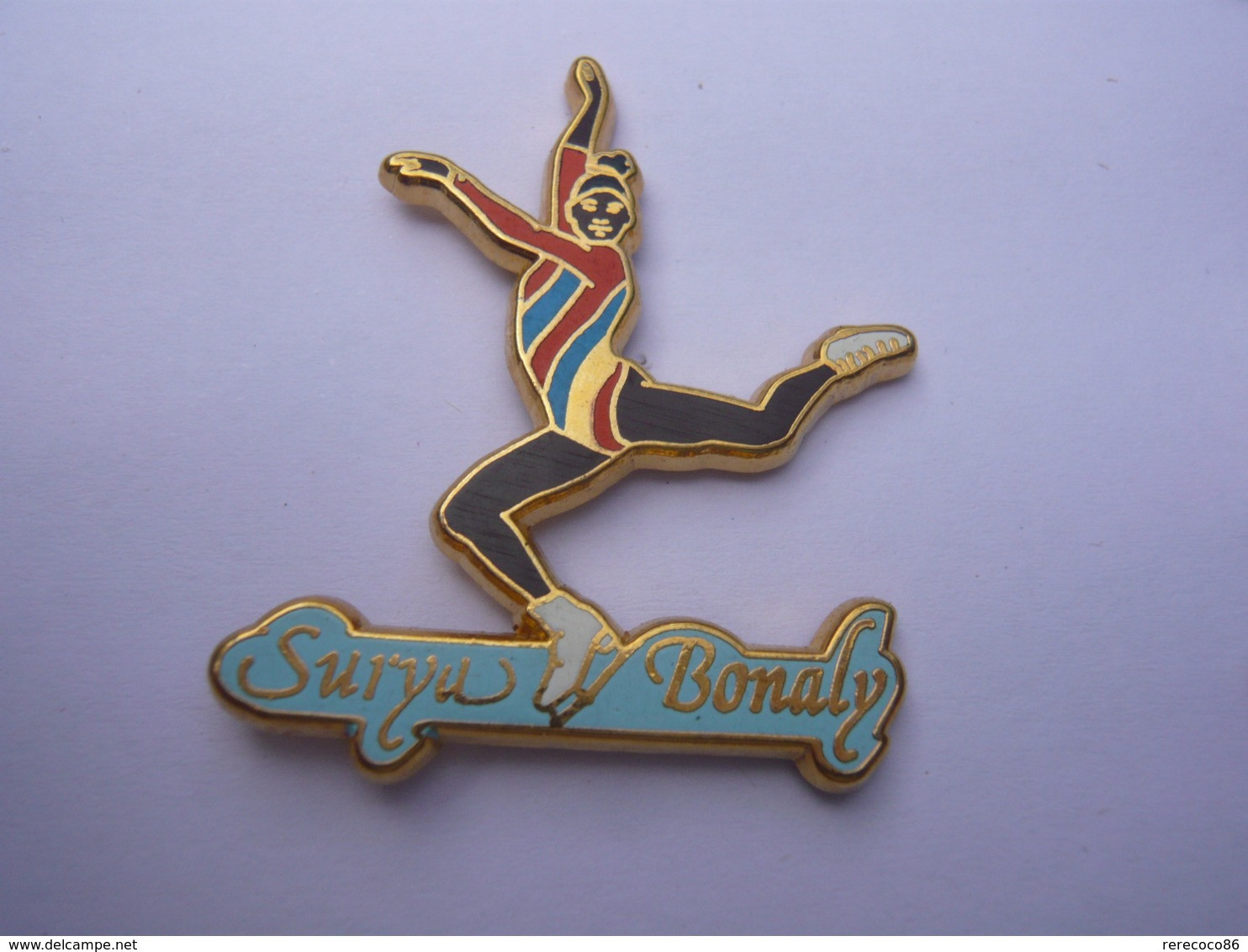 Pin S STARPINS SPORT PATINAGE ARTISTIQUE SURYA BONALY NEUF - Other & Unclassified