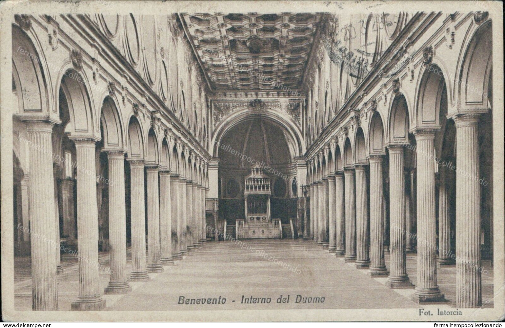 Cr144 Cartolina Benevento Citta'  Interno Del Duomo   Campania - Benevento