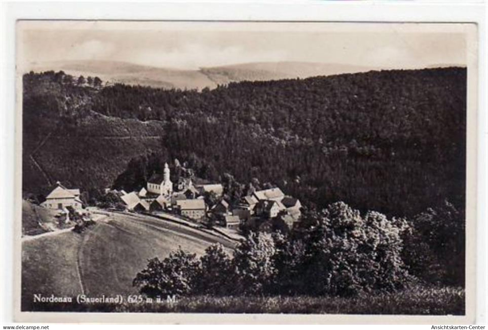 39058807 - Nordenau Gelaufen, Marke Entfernt. Ecken Mit Albumabdruecken, Kleiner Knick Oben Rechts, Sonst Gut Erhalten - Schmallenberg