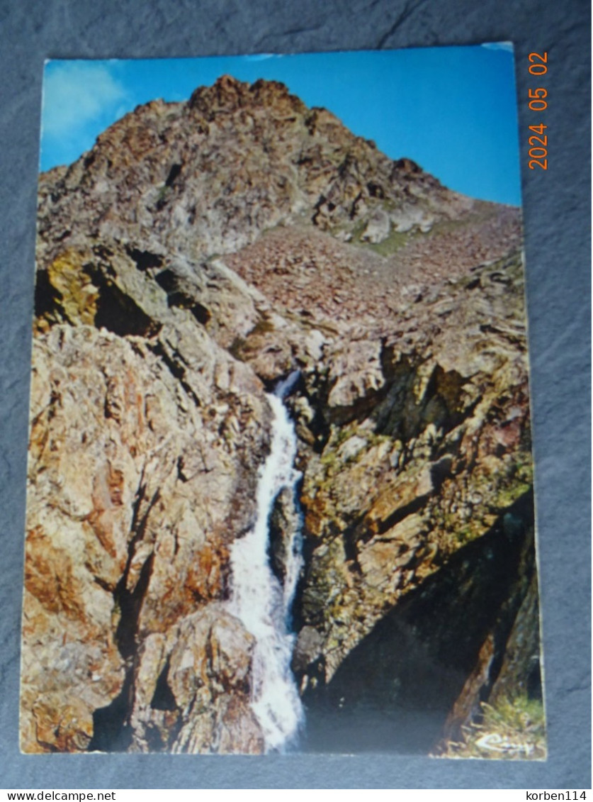 LA CASCADE ET CIME DE CERISE - Saint-Martin-Vésubie