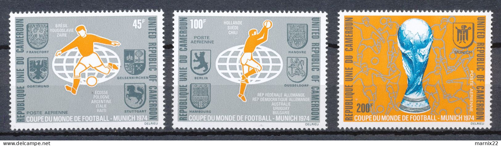 VOETBAL - REP. DU CAMEROUN - 5 POSTFRISSE VOETBASL SERIES - TROPENCUP/W.K.'74/AFRICA CUP/ \AFRICAN FOOTBALL        Hk165 - Other & Unclassified