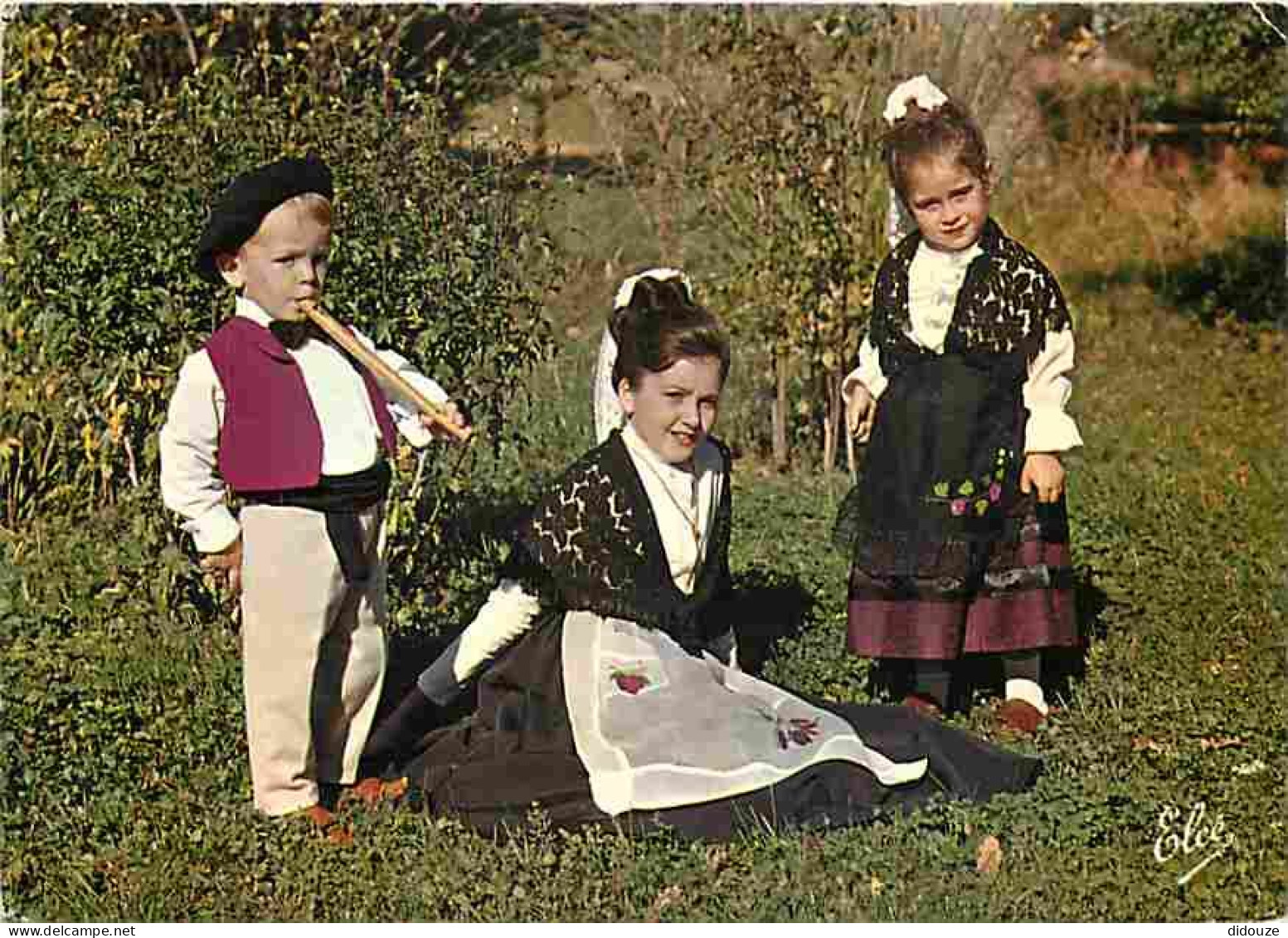 Folklore - Costumes - Lou Foular De Bilonebo - Nos Petits Danseurs Au Repos - Enfants - CPM - Voir Scans Recto-Verso - Trachten