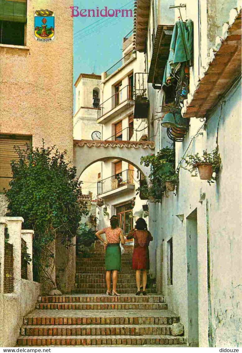 Espagne - Espana - Comunidad Valenciana - Benidorm - Calle Los Gatos - Rue Des Chats - Femmes En Robe - CPM - Voir Scans - Alicante