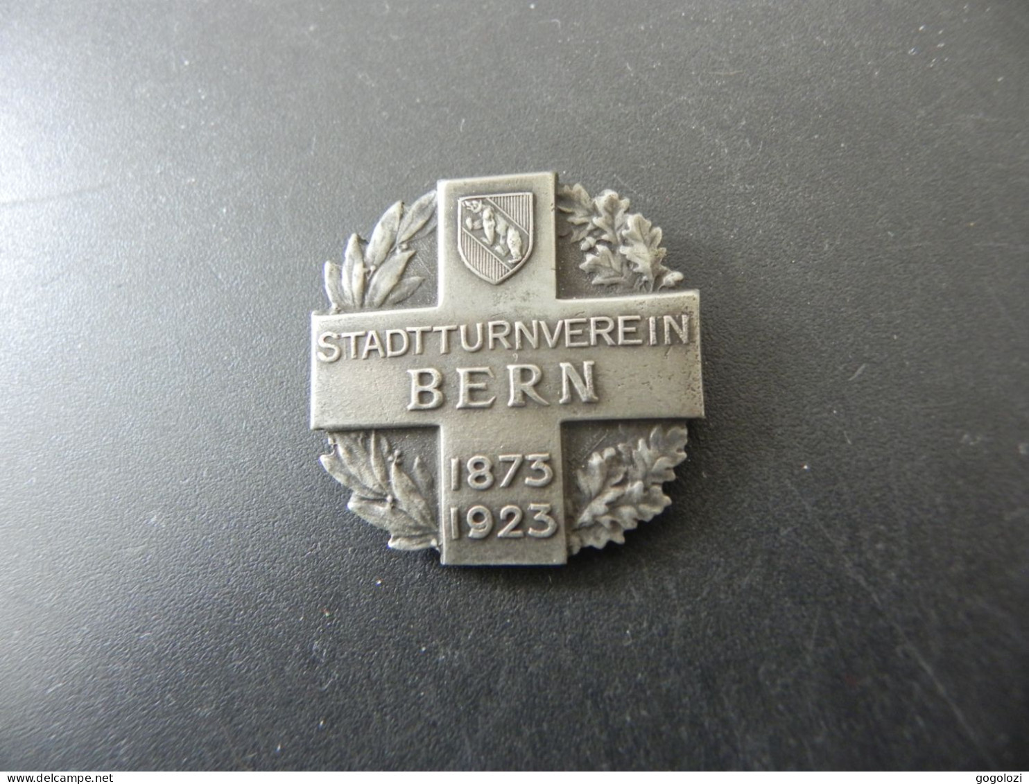 Old Badge Schweiz Suisse Svizzera Switzerland - Turnkreuz Stadtturnverein Bern 1923 - Zonder Classificatie