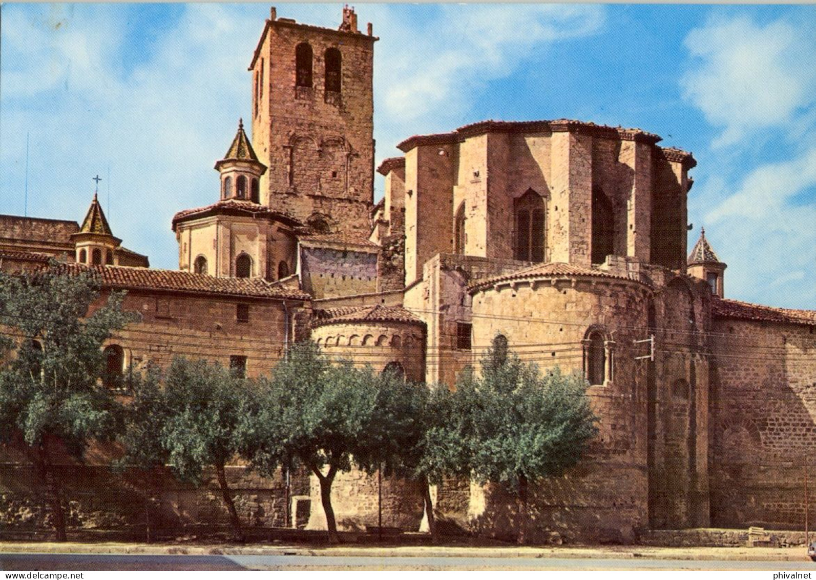 CATEDRALES DE ESPAÑA , SOLSONA , ED. VISTABELLA Nº 23 , LABORATORIOS CHEMINOVA , LÉRIDA , T.P. NO CIRCULADA - Lérida