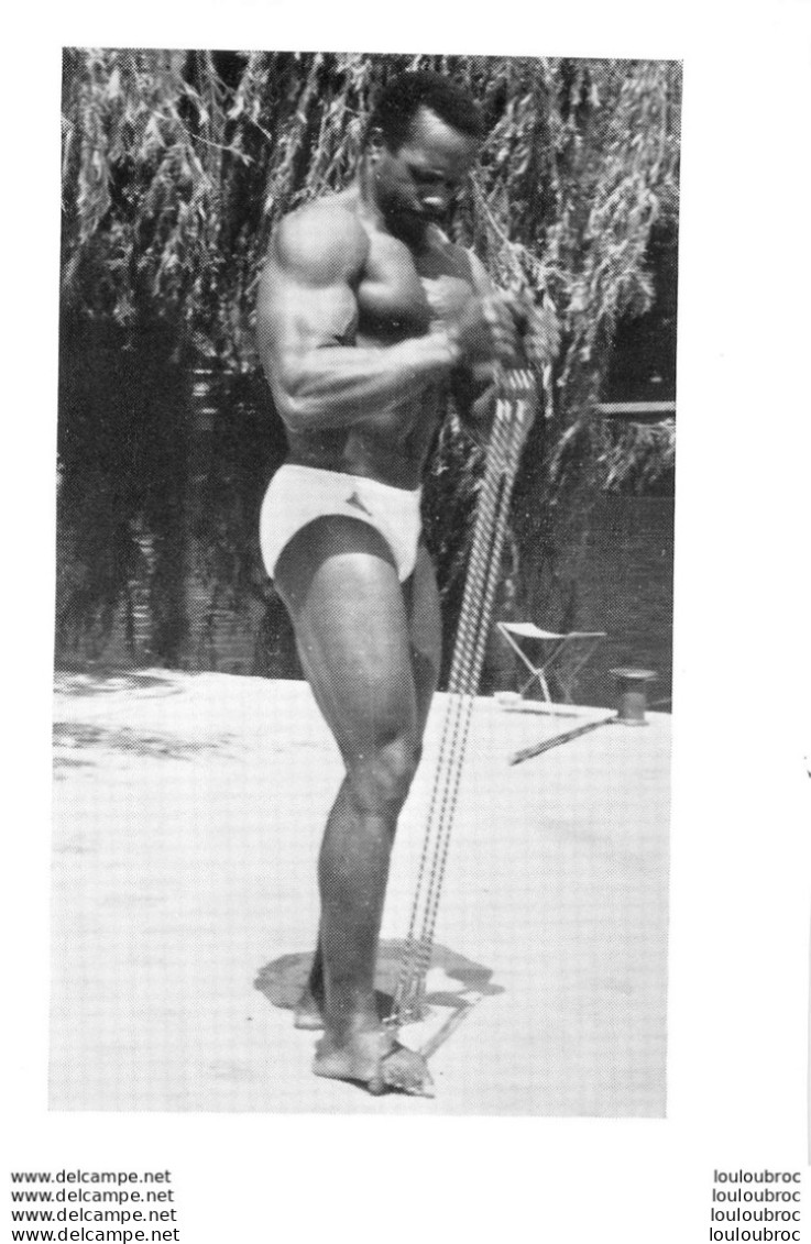 PHOTO HOMME EN MAILLOT DE BAIN CULTURISME CULTURISTE 15 X 10.50 CM - Sporten