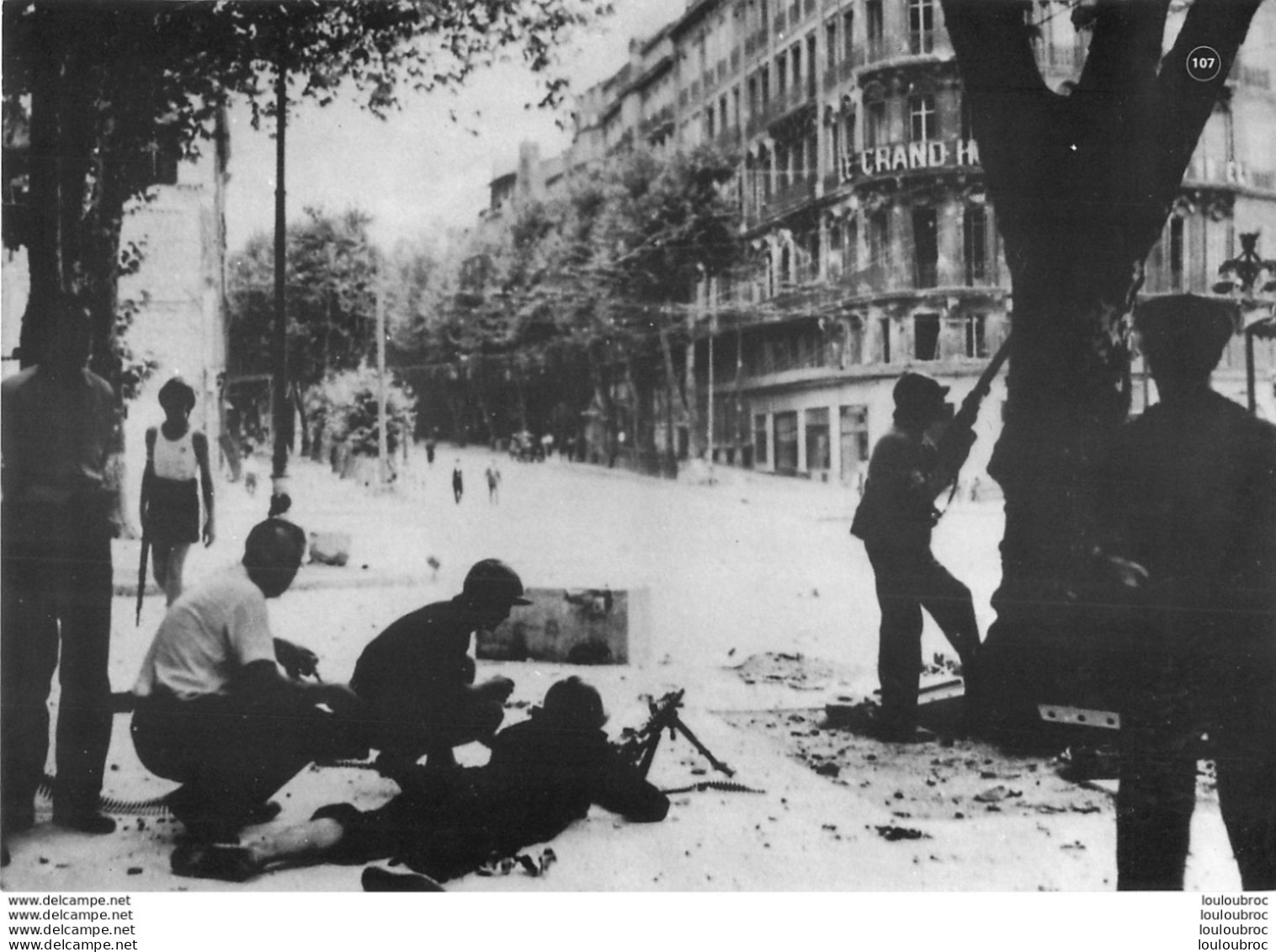 PHOTOGRAPHIE HISTOIRES VECUES DE LA RESISTANCE GUERRE 39-45 FORMAT  23X16CM FAC SIMILE  H12 - 1939-45