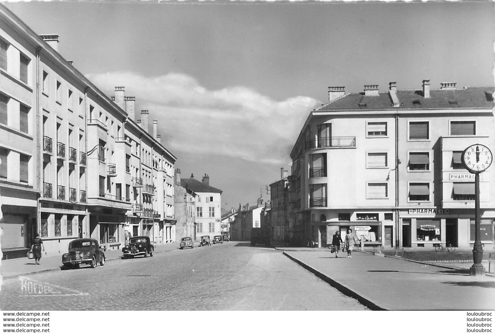 CHARMES  RUE DES CAPUCINS - Charmes