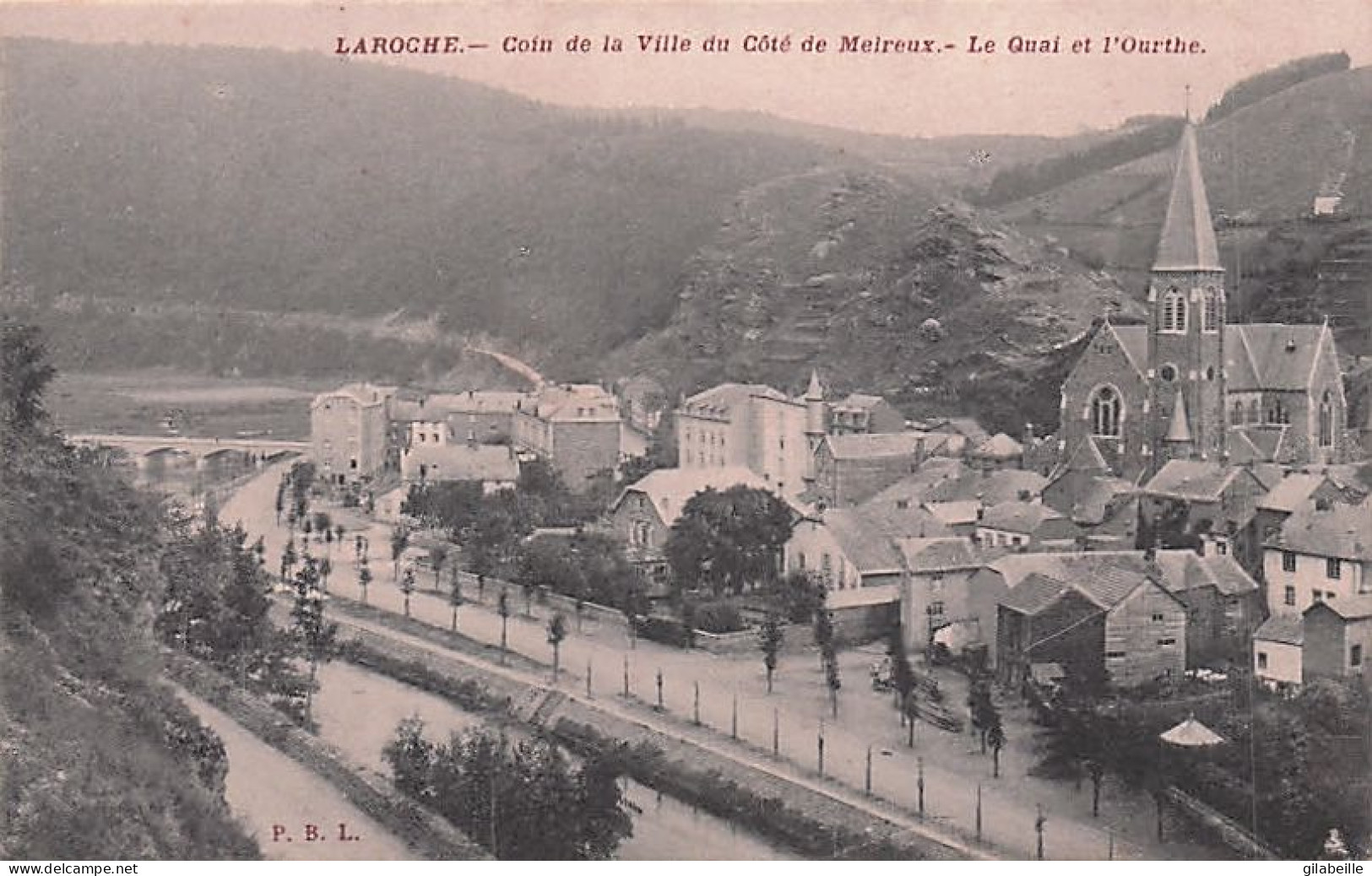 LA ROCHE  En ARDENNE - Coin De La Ville Du Coté De Melreux - Le Quai Et L'Ourthe - La-Roche-en-Ardenne