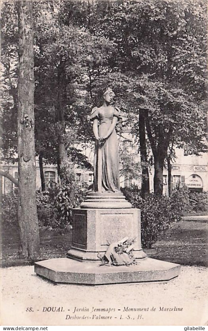 59 - DOUAI - Jardin Jemmapes - Monument De Marceline - Douai