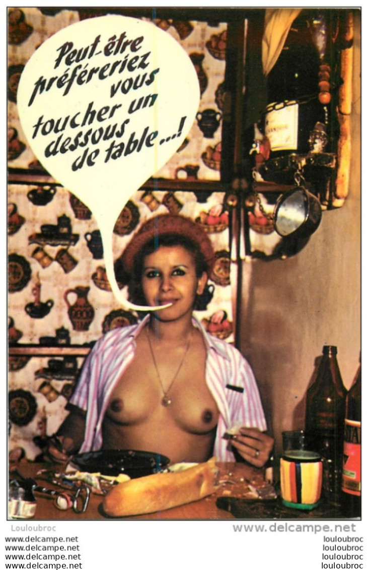 FEMME SEINS NUS  TOUCHER UN DESSOUS DE TABLE - Donne