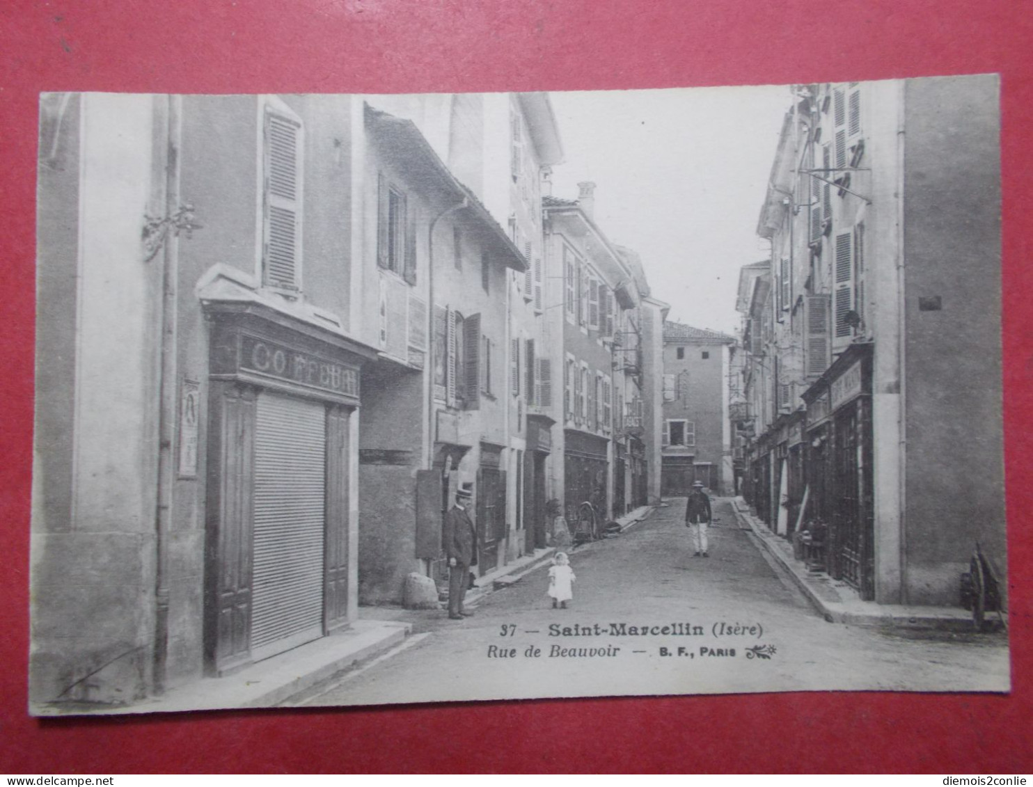 CARTE POSTALE - St MARCELIIN (38) - Rue De Beauvoir  (B368) - Saint-Marcellin