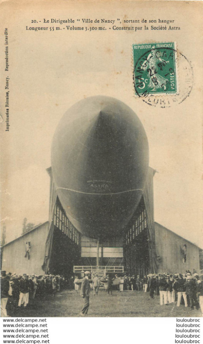 DIRIGEABLE VILLE DE NANCY SORTANT DE SON HANGAR - Zeppeline