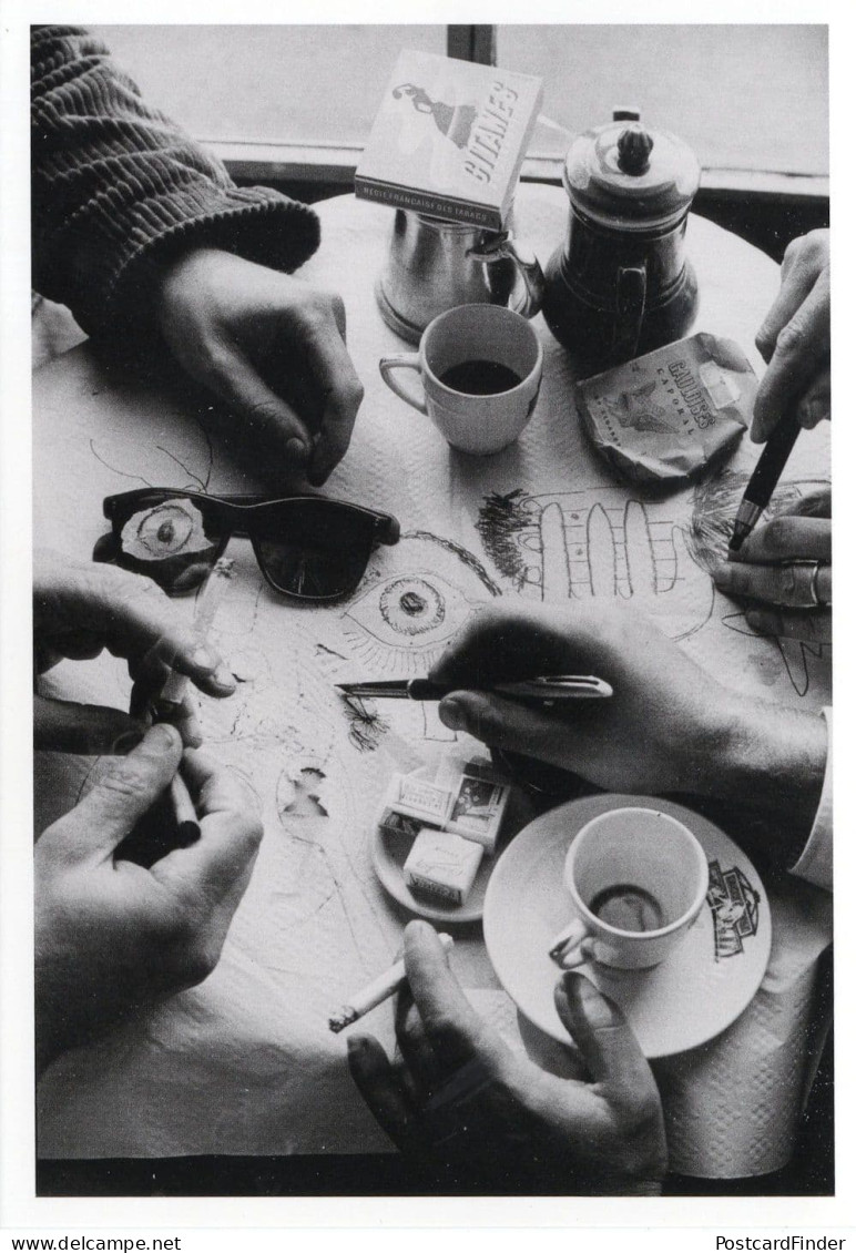 Hands Doodling Smoking On Tablecloth Frank Horvat 1960 Photo Art V&A Postcard - Fotografie