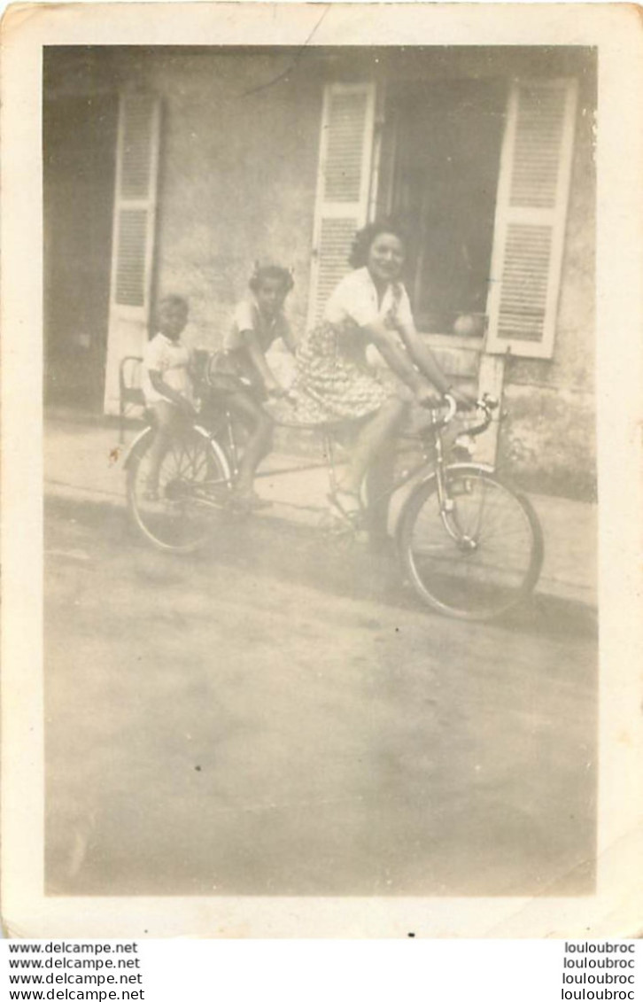 PHOTO ORGINALE  TANDEM FEMME ET ENFANTS - Cycling