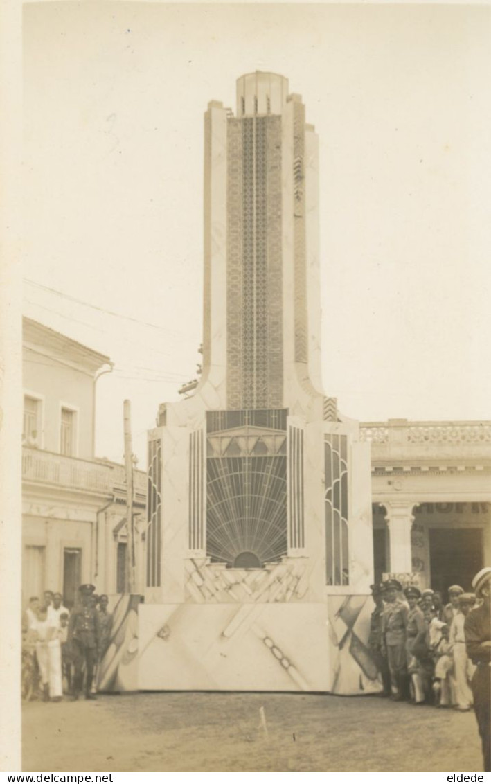 Real Photo Remedios  Fiesta Caroza Con Edificio Arte Deco Art Deco - Cuba