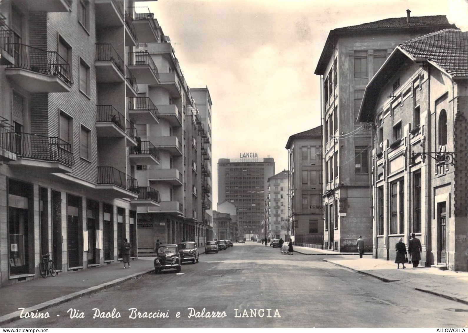 26840 " TORINO-VIA PAOLO BRACCINI E PALAZZO LANCIA  " ANIMATA-VERA FOTO -CART. POST. SPED.1960 - Other & Unclassified