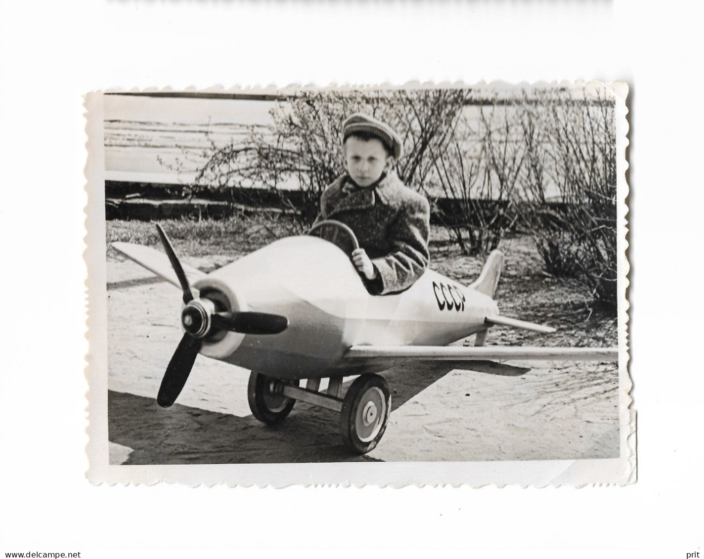 A Small Boy With A Flat Cap In A Life-like Toy Aeroplane CCCP, Soviet Russia USSR 1960-70s Original Vintage Photo - Luftfahrt