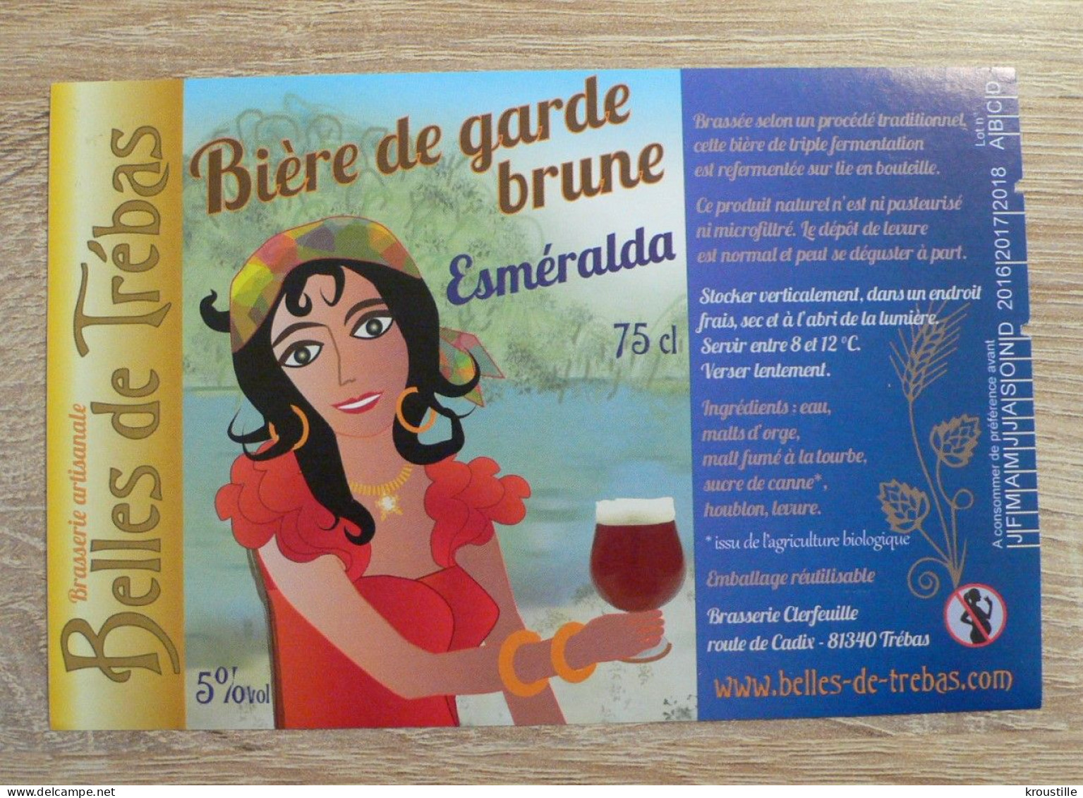BELLES DE TREBAS (FRANCE) : LOT DE 3 ETIQUETTES DE BIERE THEME FEMME - NEUVES - 75 CL - Bière