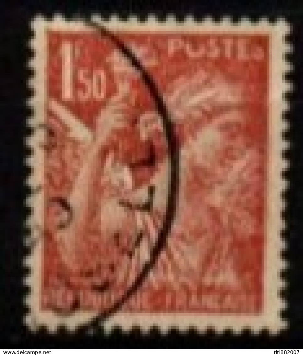 FRANCE   -  1944 .  Y&T N° 652  Oblitéré. O  Et S Sont Maculés - Used Stamps