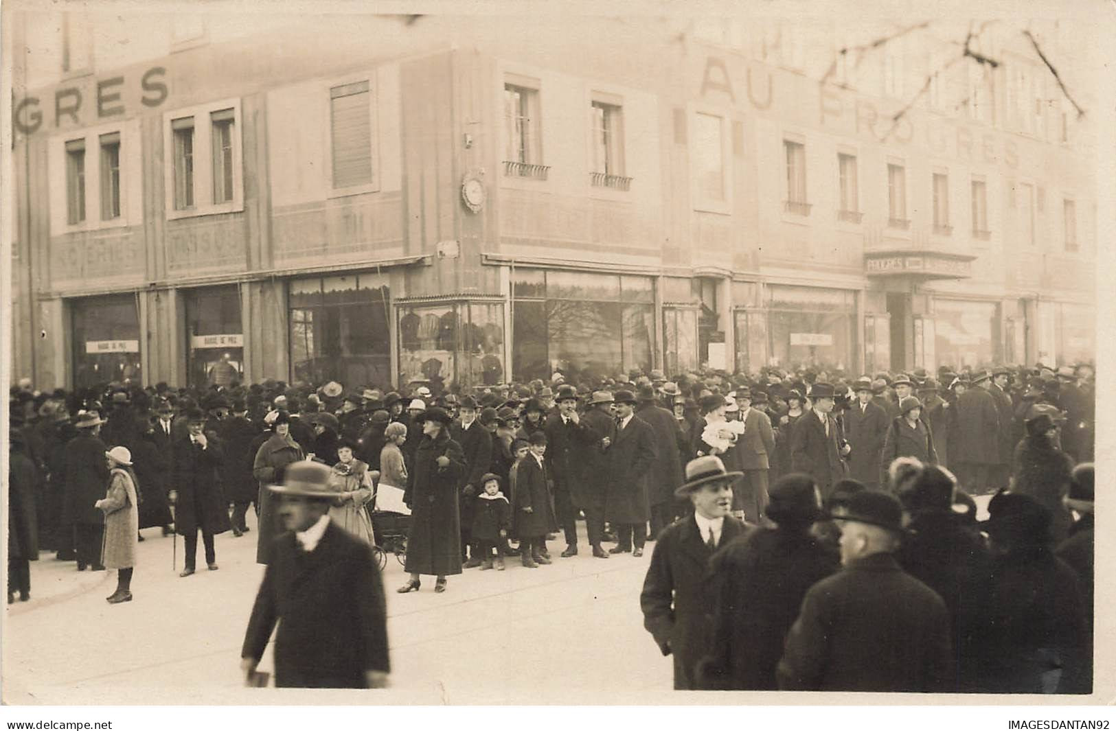 SUISSE #FG55813 SAINT IMIER ??? DEFILE DES MANNEQUINS MAGASIN AU PROPRES CARTE PHOTO 1924 - Saint-Imier 