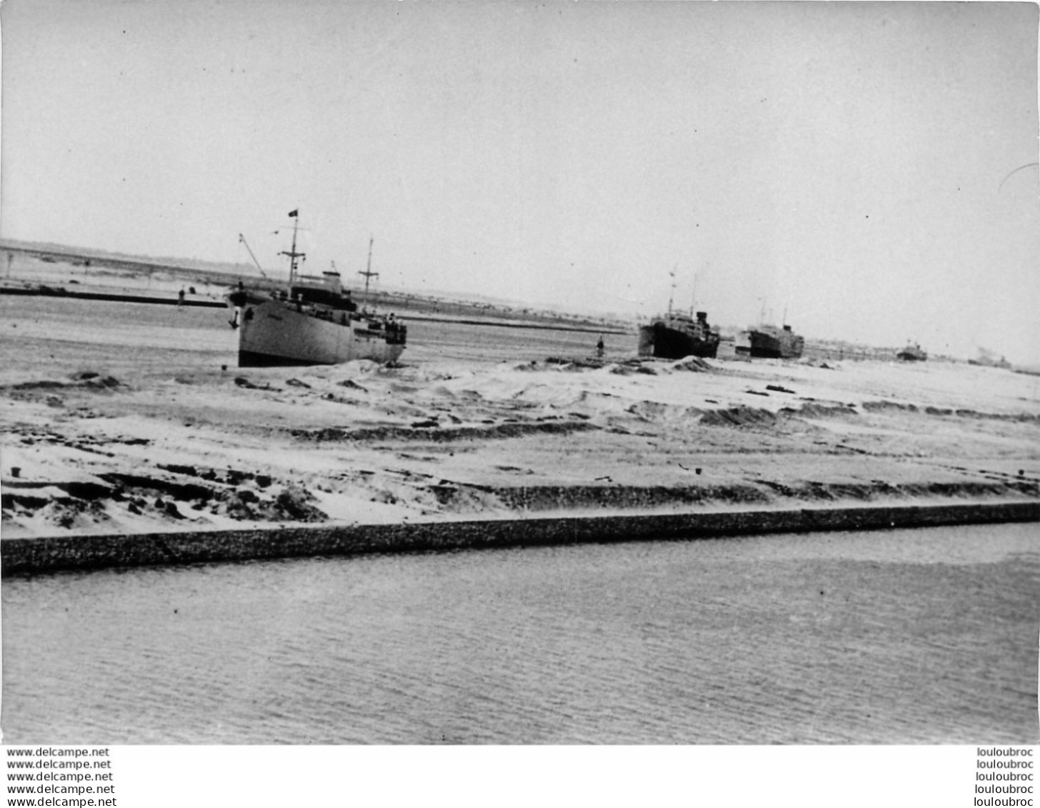 LE CANAL DE SUEZ LES DERNIERS CONVOIS 1956 PHOTO DE PRESSE 18X13CM - Lugares