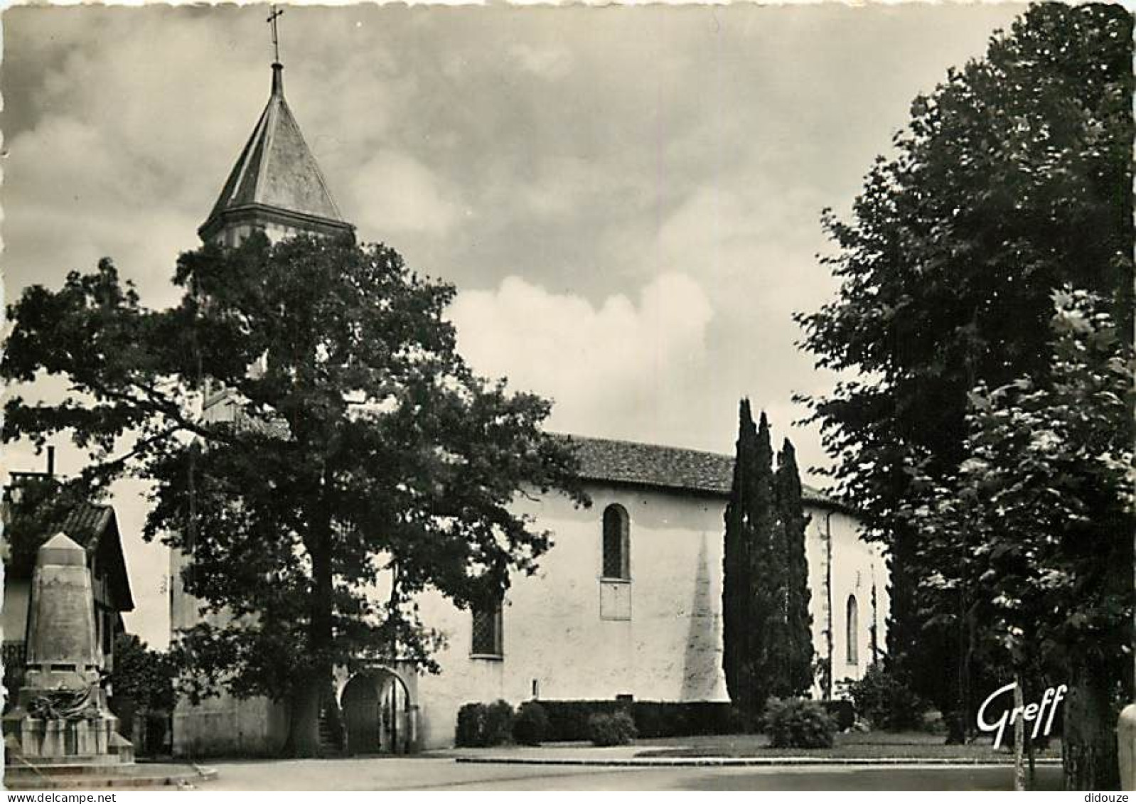 64 - Cambo Les Bains - L'Eglise - CPSM Grand Format - Voir Scans Recto-Verso - Cambo-les-Bains