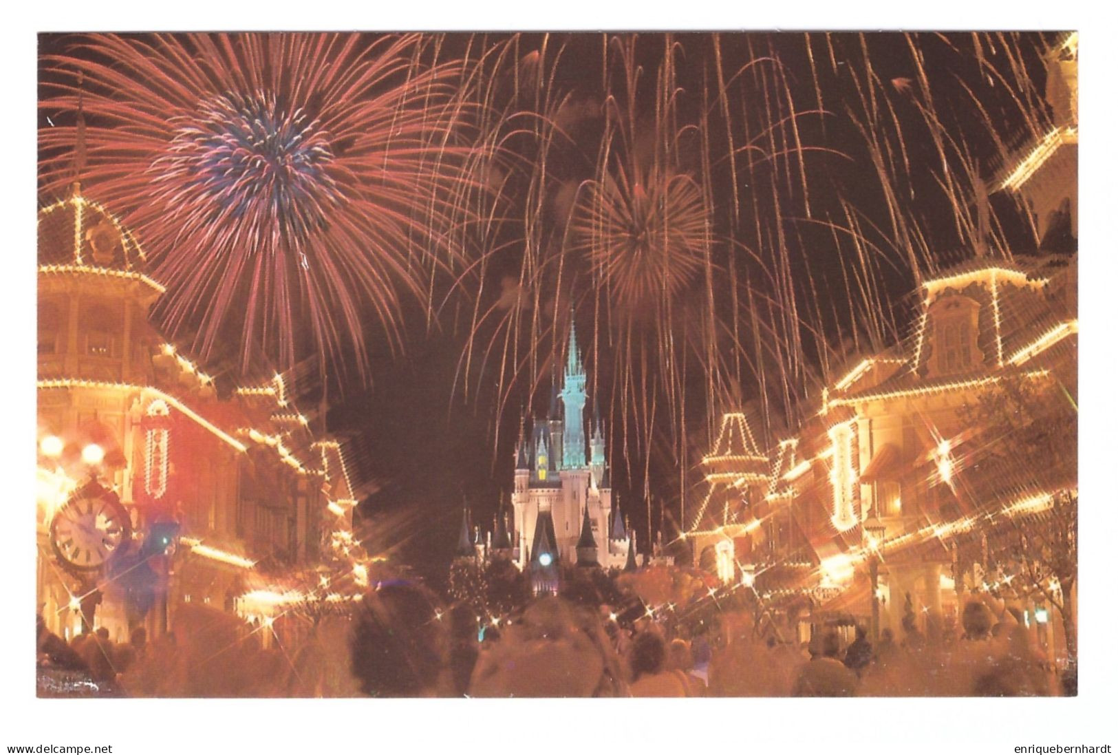 WALT DISNEY WORLD // FANTASY IN THE SKY FIREWORKS - Disneyworld