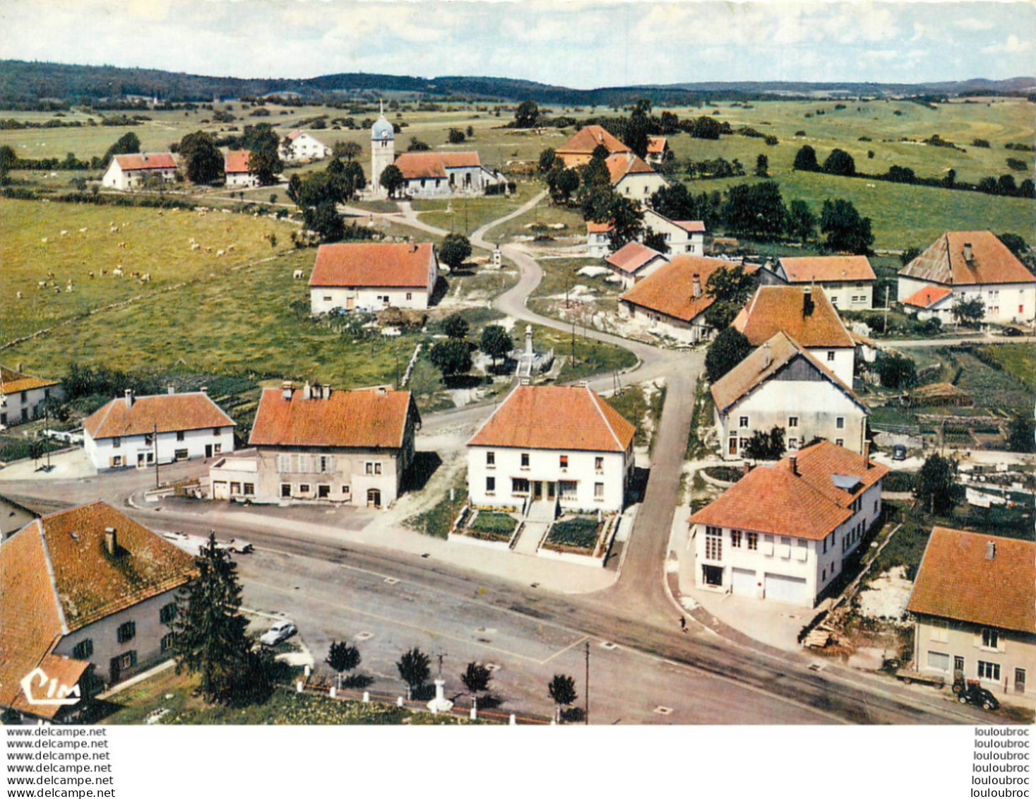 AVOUDREY VUE AERIENNE LA SALLE DES FETES LA POSTE ET LA FROMAGERIE - Andere & Zonder Classificatie