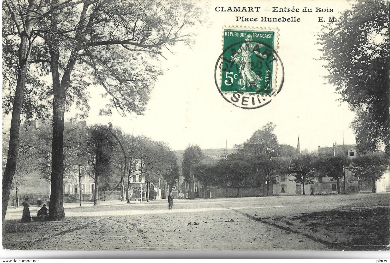 CLAMART - Entrée Du Bois, Place Hunebelle - Clamart